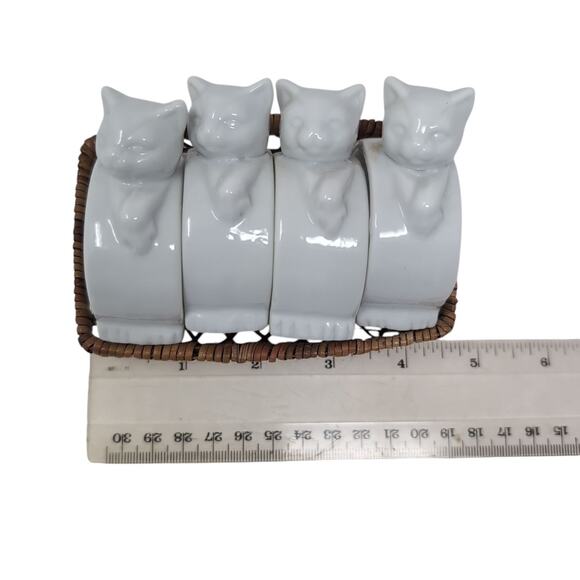VTG Cat Napkin Rings White Set Of 4 Porcelain Ceramic With Basket Holidays - Picture 14 of 15